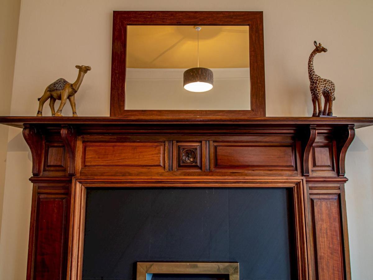 Pass The Keys Beautiful And Bright Georgian Style Morningside Apartment Édimbourg Extérieur photo