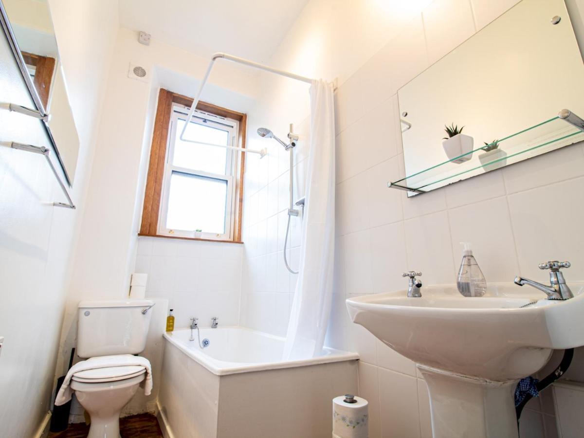 Pass The Keys Beautiful And Bright Georgian Style Morningside Apartment Édimbourg Extérieur photo